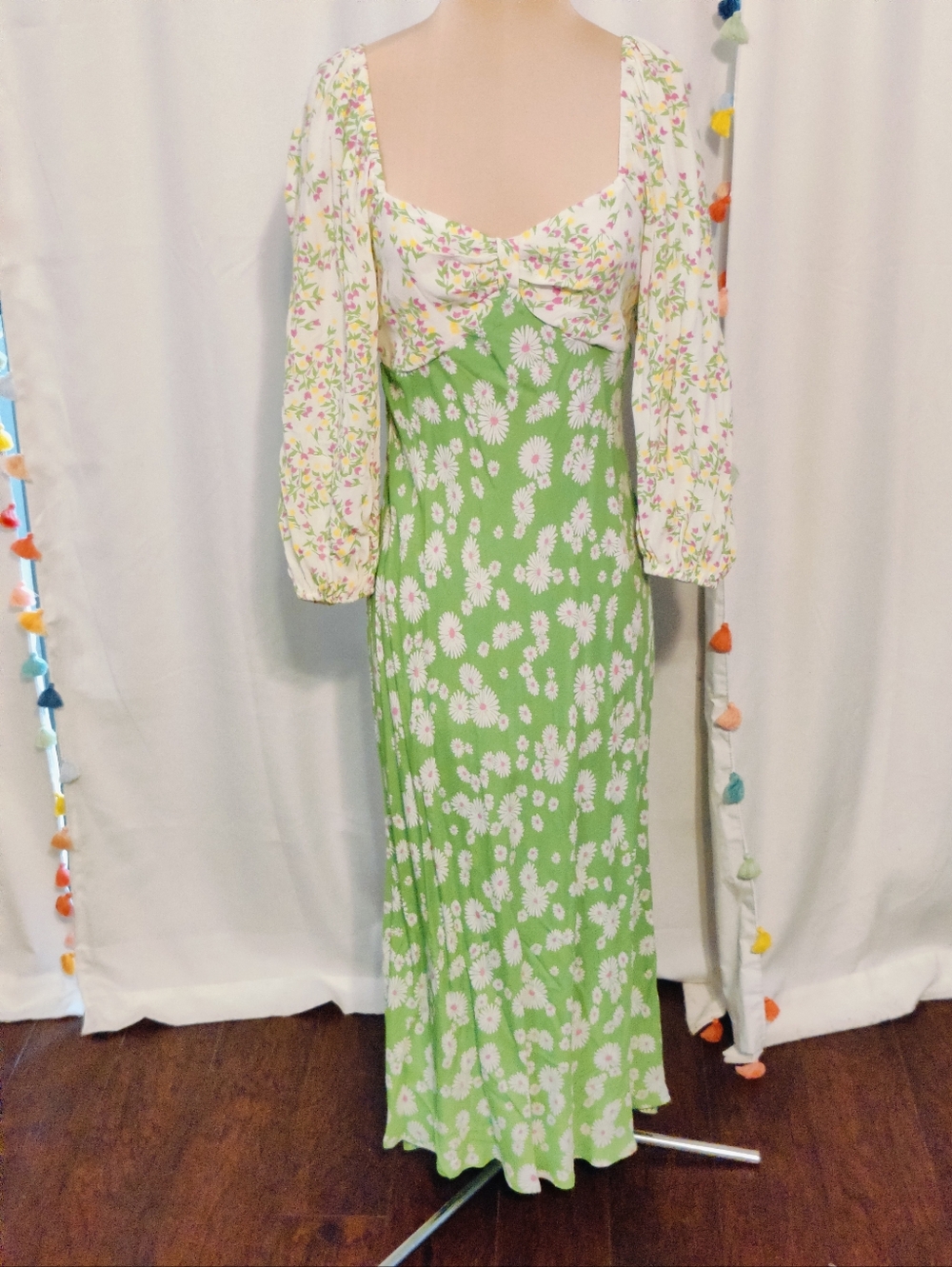 Rixo for Target Throwback 70s retro Daisy Tulip Floral Maxi Dress milkmaid 4